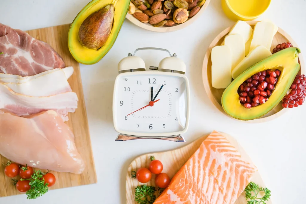 intermittent-fasting-healthy-food-concept-clock