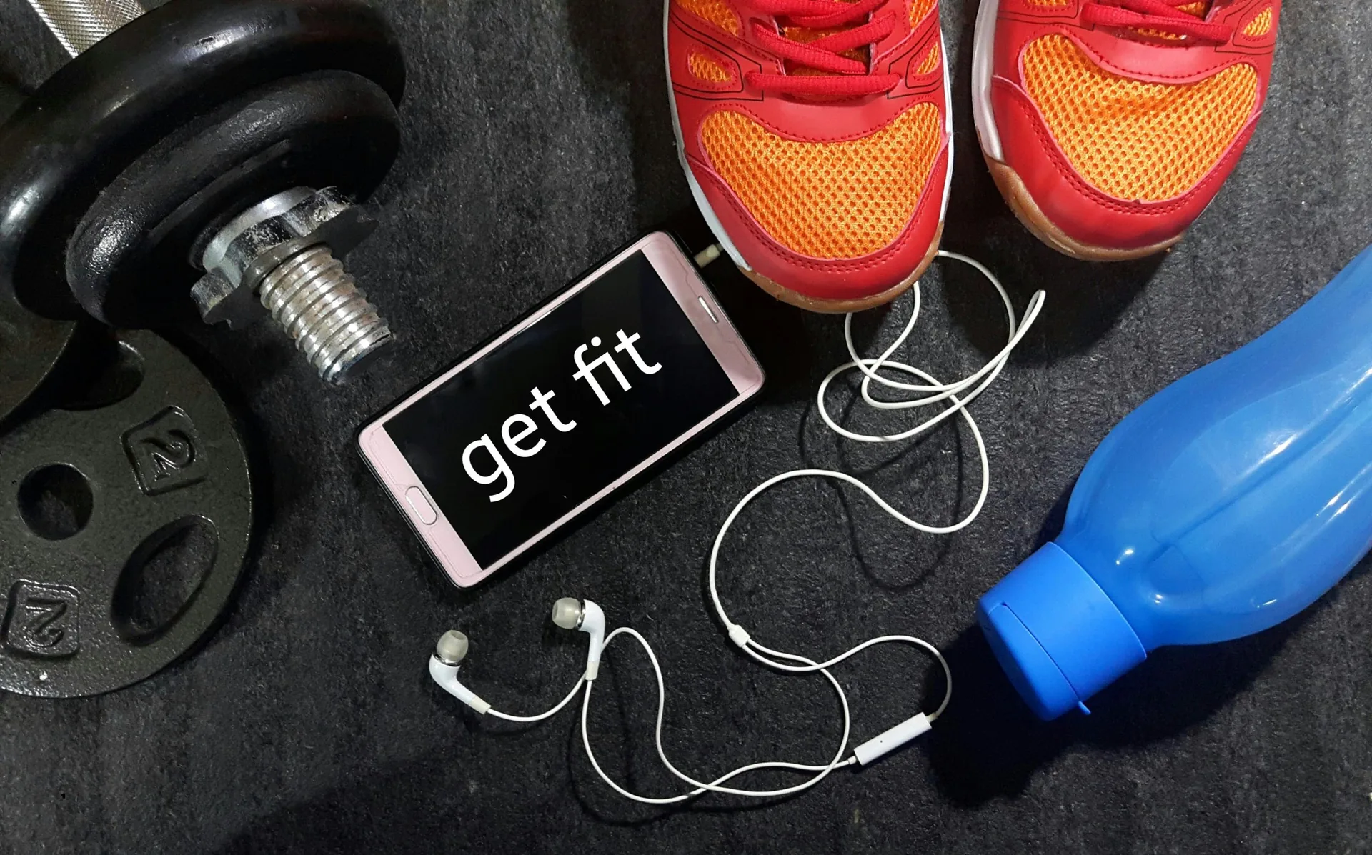 fitness-healthy-active-lifestyles-concept-dumbbells-