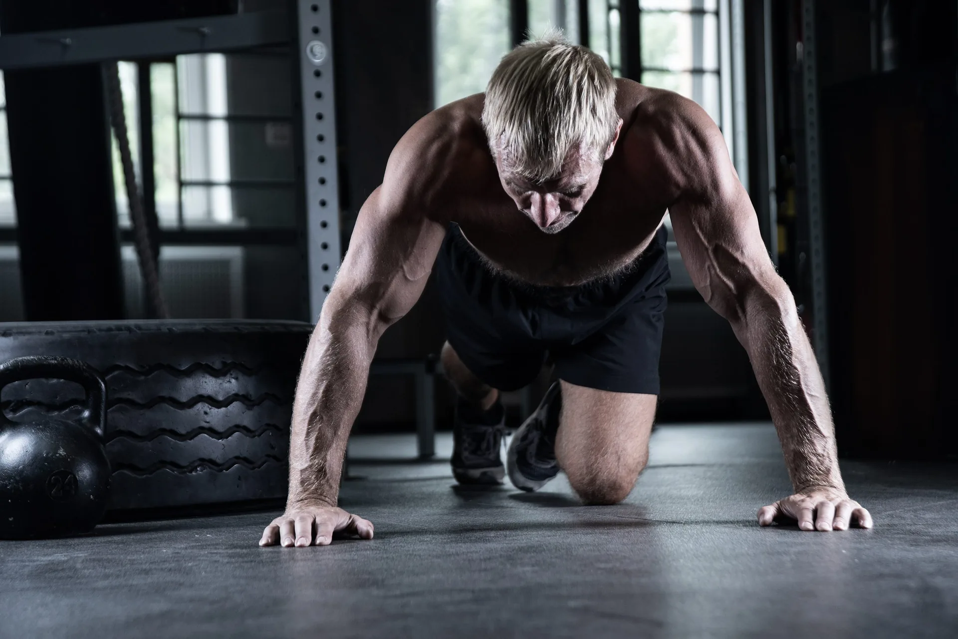 muscular-adult-brutal-man-training-on