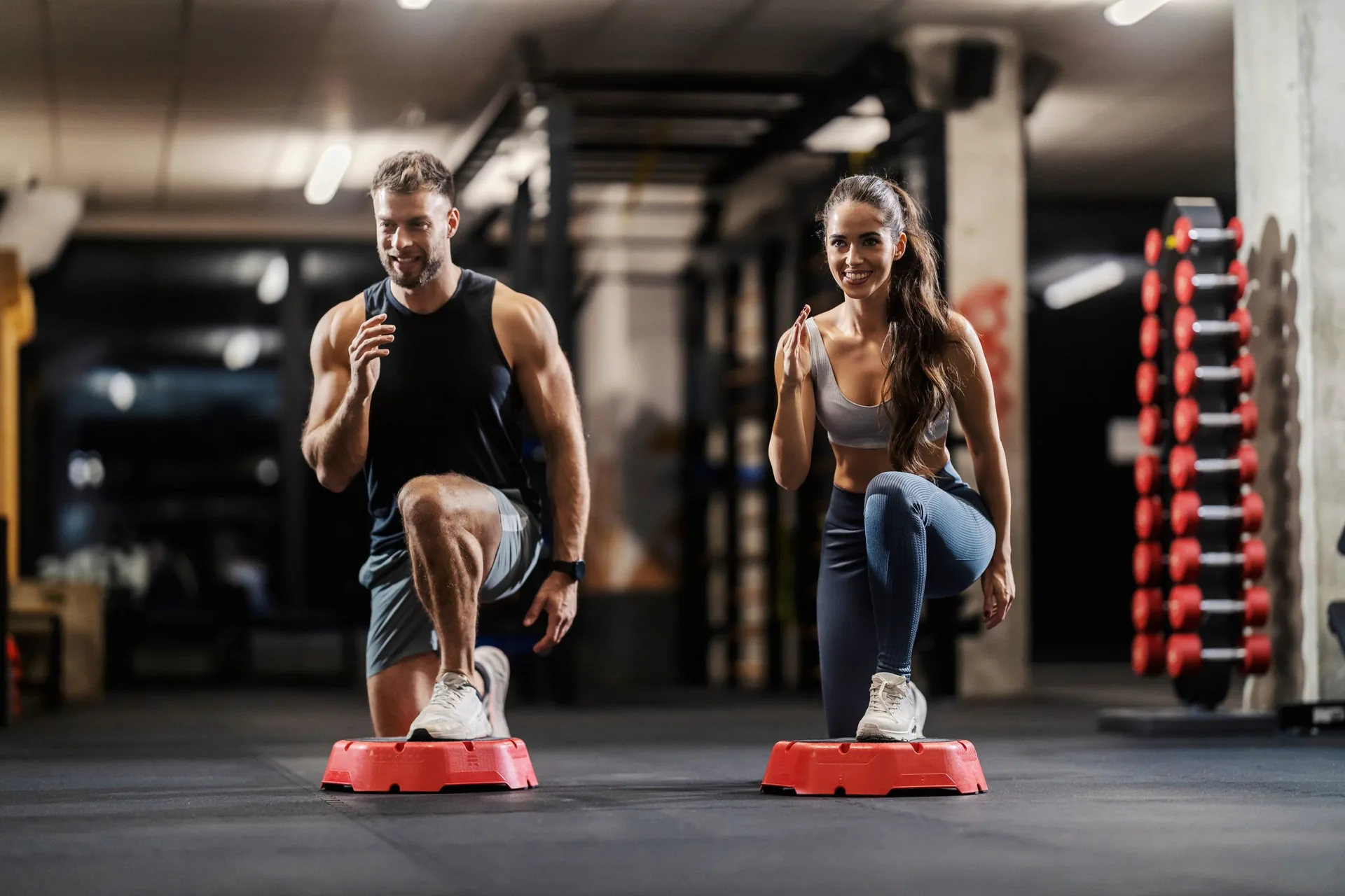 muscular-couple-shape-exercising-gluteus-legs