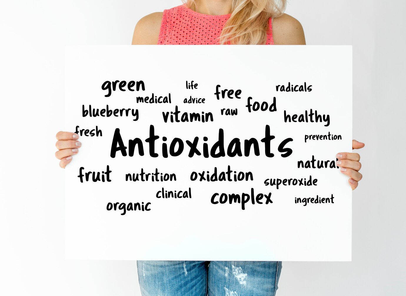 The Role of Antioxidants in Fighting Free Radicals and Boosting Immunity