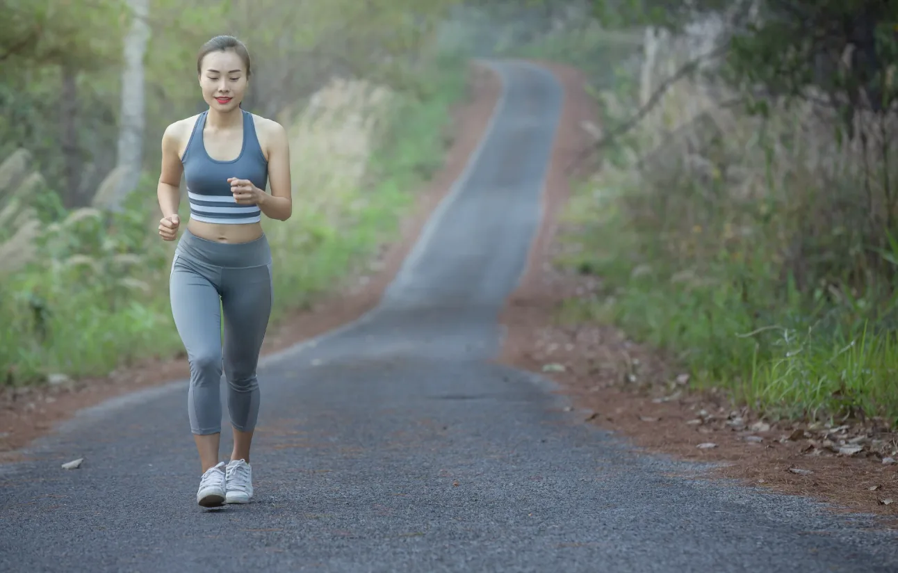The “First 100 Seconds Outside” Rule for Daily Energy